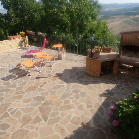 Casa Vacanze Santa Cristina โวลแตร์รา ภายนอก รูปภาพ