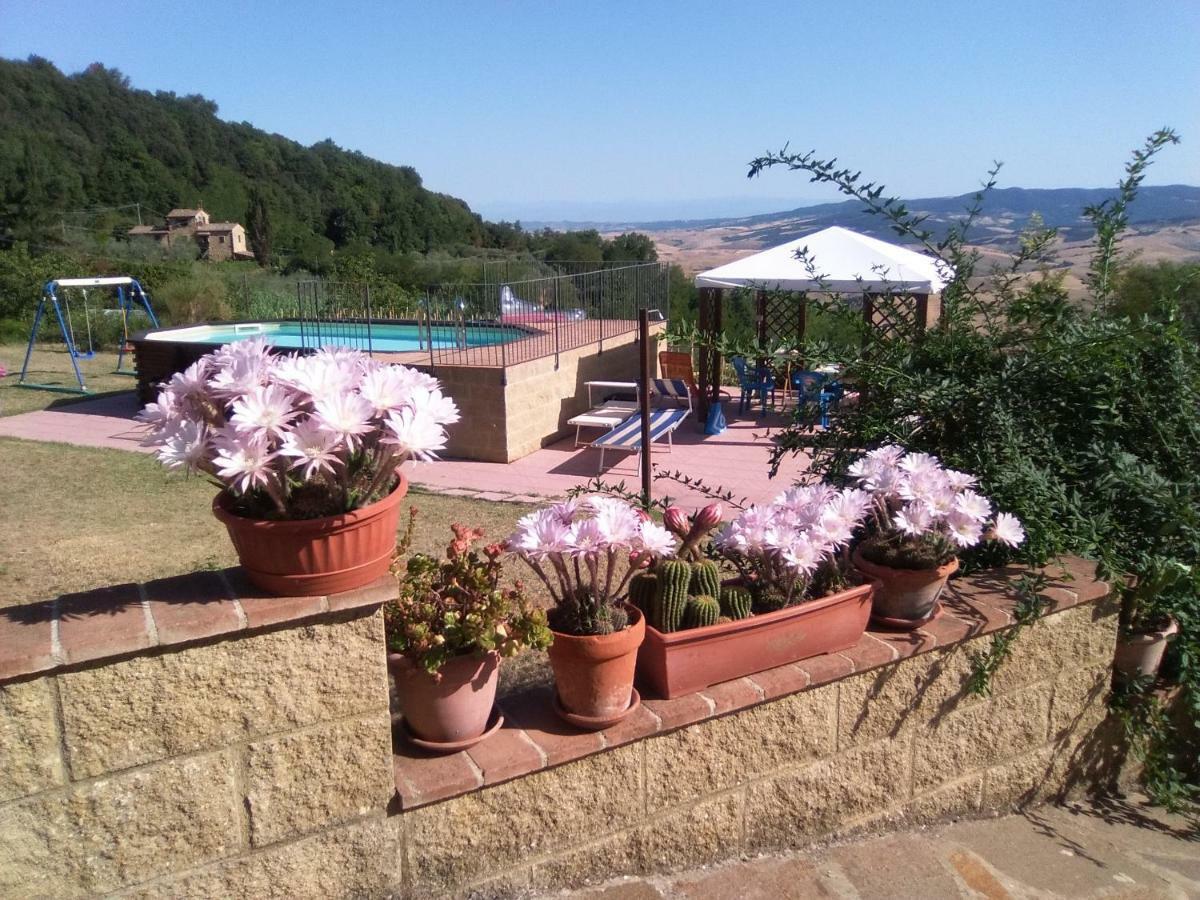 Casa Vacanze Santa Cristina โวลแตร์รา ภายนอก รูปภาพ