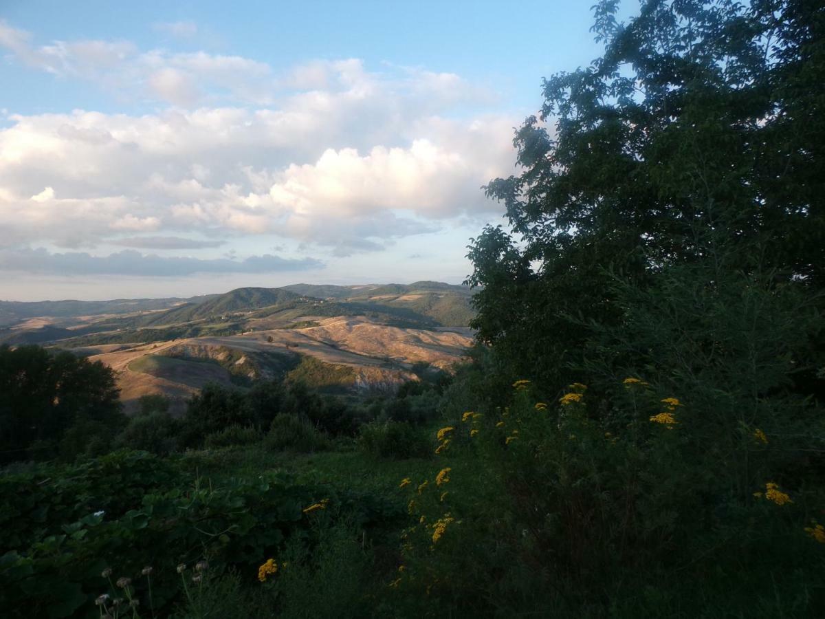 Casa Vacanze Santa Cristina โวลแตร์รา ภายนอก รูปภาพ